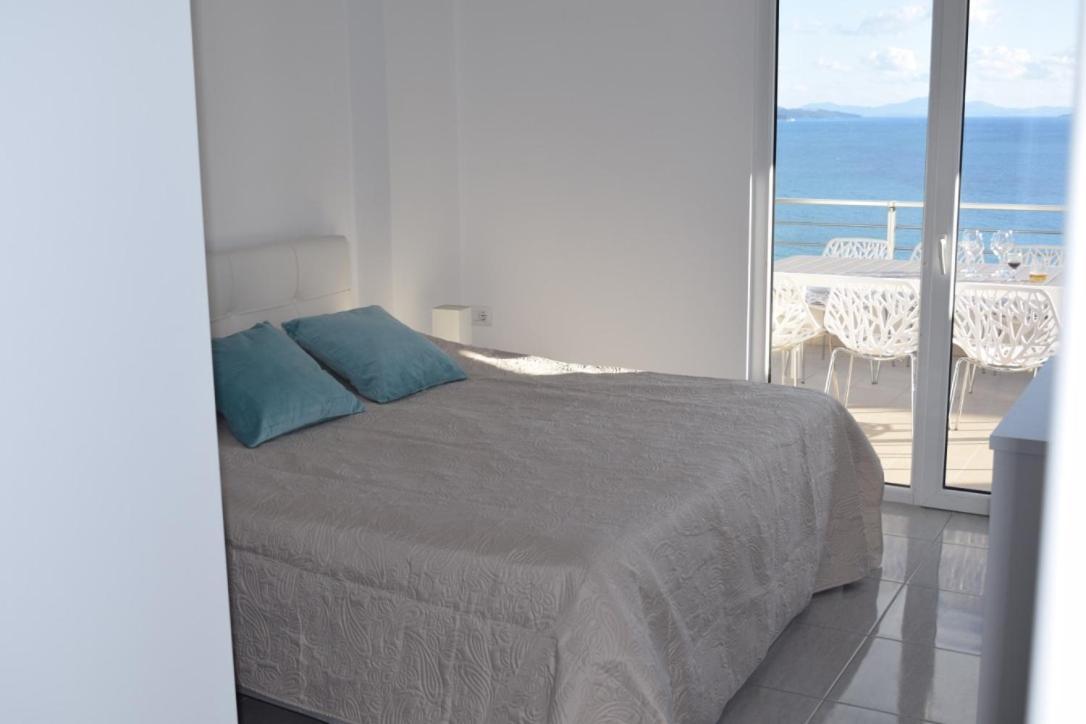 Saranda Sea View Apartment מראה חיצוני תמונה